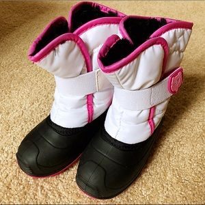 Kids snow boots